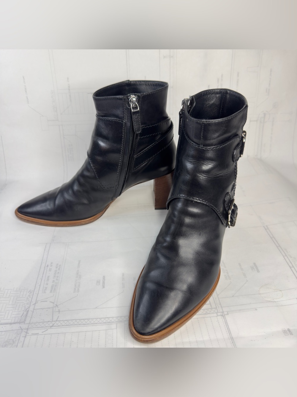 Tods Black Leather Buckle Detail Ankle Boots 39.5